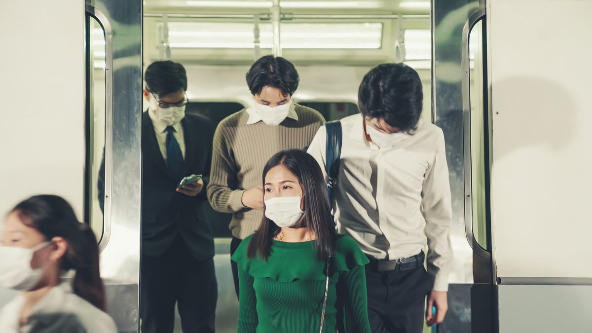 Japonsko hodlá veřejně pranýřovat občany, kteří nedodržují covidová opatření